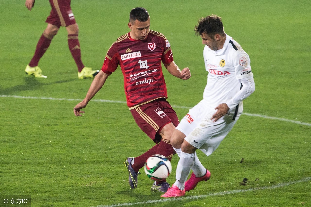 昆明足球小将训练视频,少儿足球训练中如何提高1v1能力