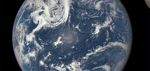 月球和地球原来是一个星球吗,月球是什么时候被地球捕获的