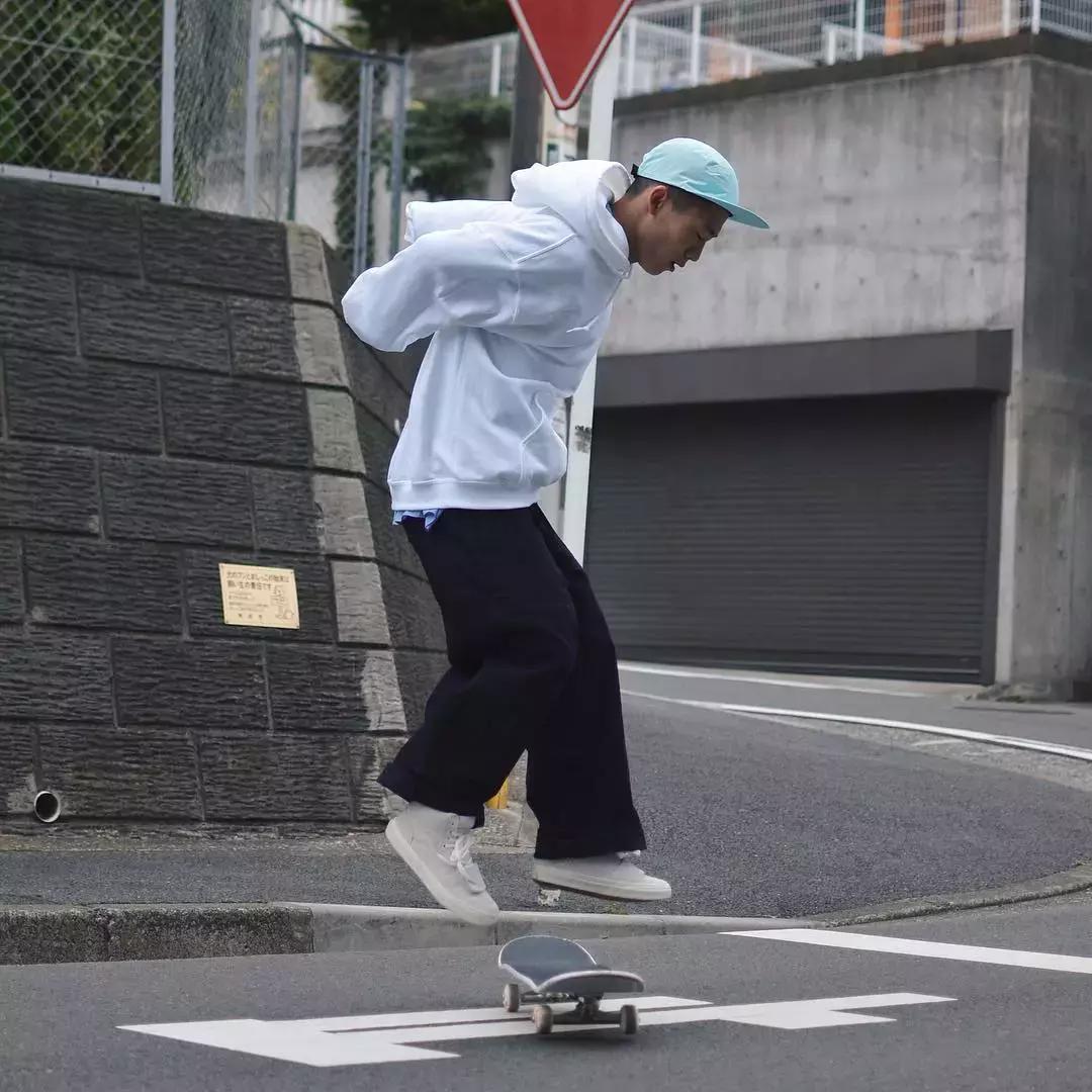 身高只有160穿不了宽裤？不要慌，让这几位潮男教你穿搭技巧