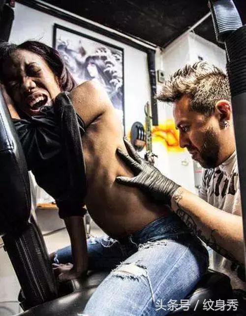 你知道纹身有多疼吗,告诉你纹身有多疼