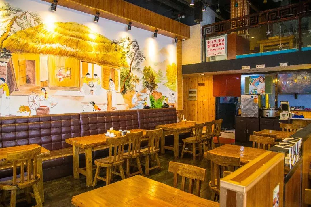 开业6年依旧爆满,老字号鸡汤店