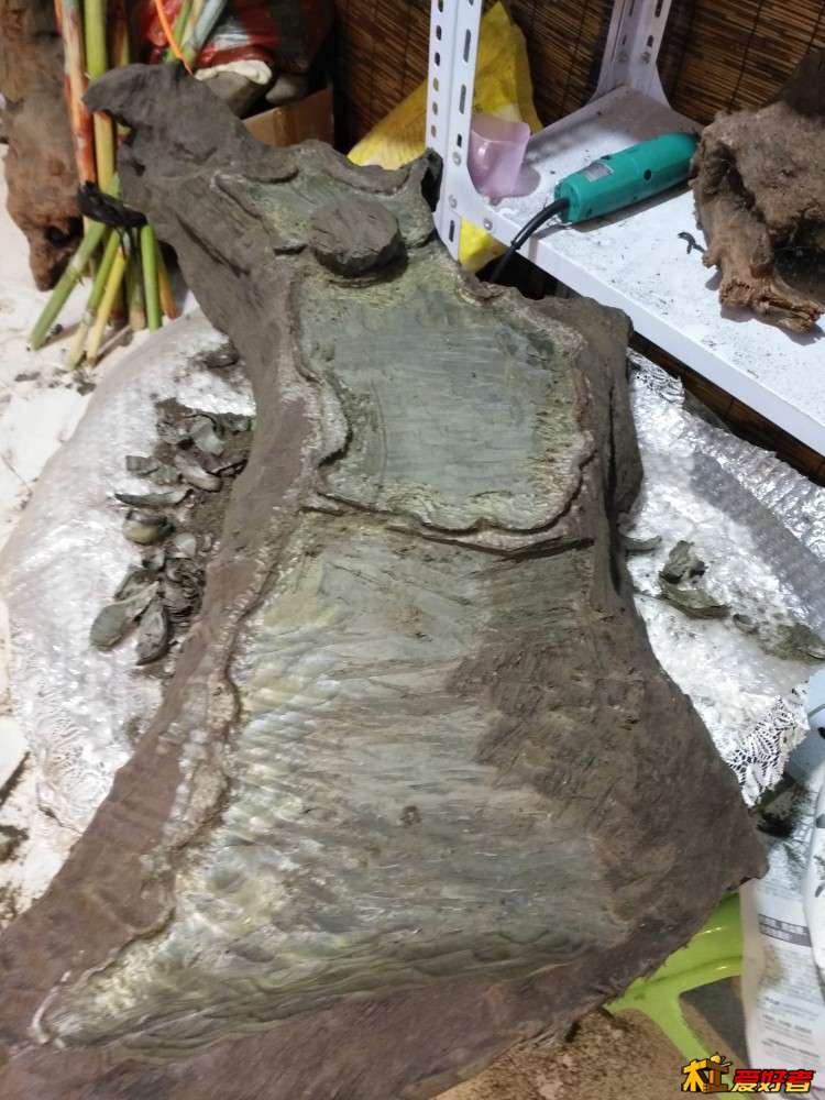 遵义金丝楠阴沉木茶台主人椅,金丝楠阴沉木自然造型茶台