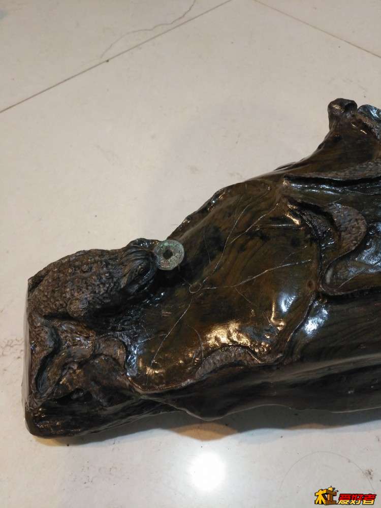 遵义金丝楠阴沉木茶台主人椅,金丝楠阴沉木自然造型茶台