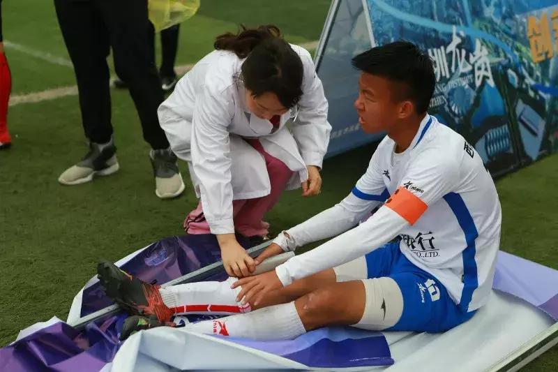 一个真正热爱足球的人,真正热爱足球的人是什么样的