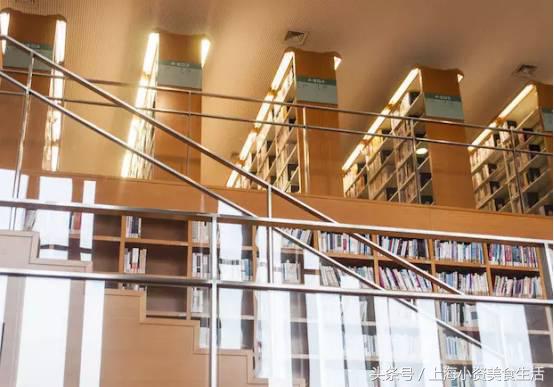 读书季让我们一起走进书香,读书环境优美的书店