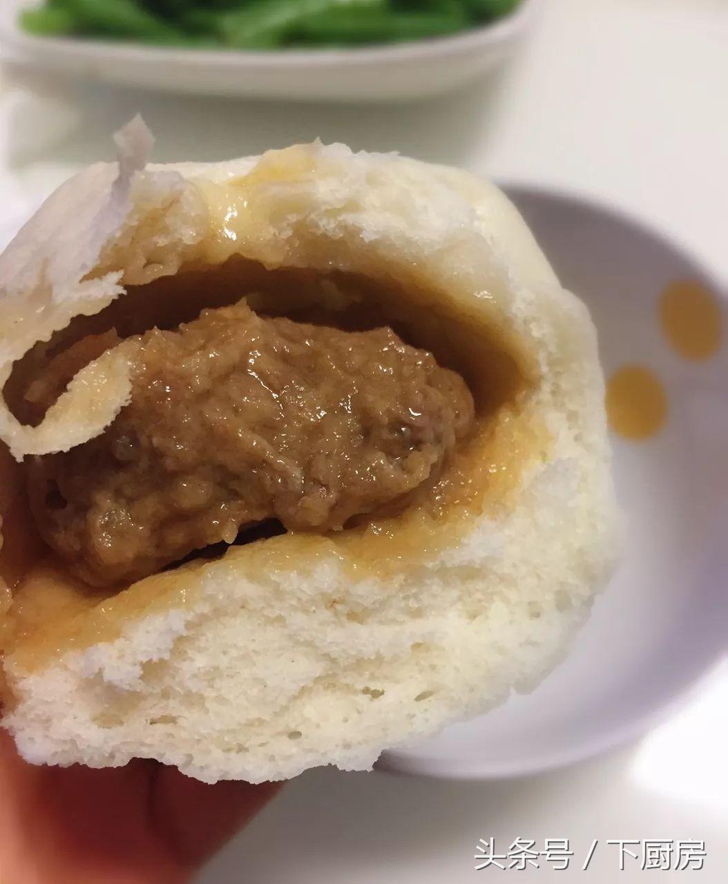 肉馅儿怎么拌才会鲜嫩多汁,拌好的肉馅总有一股味