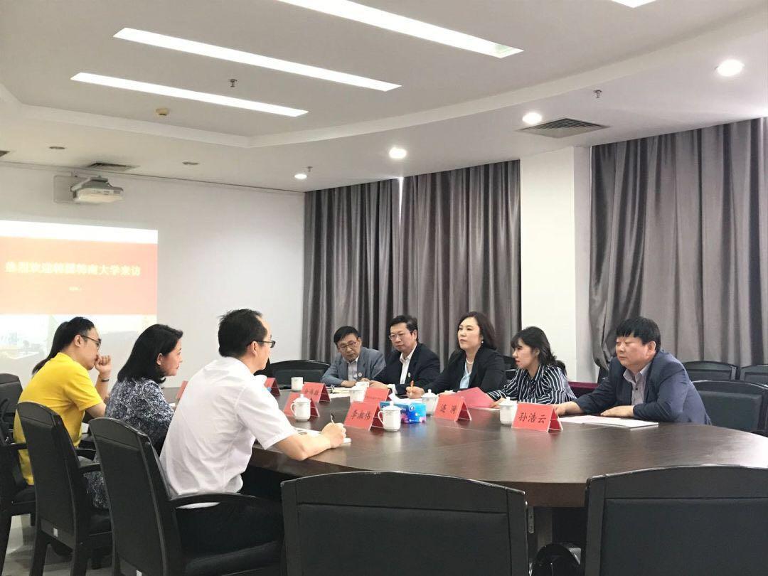 国润国际教育陪同韩南大学代表团一行拜访广东轻工职业技术学院