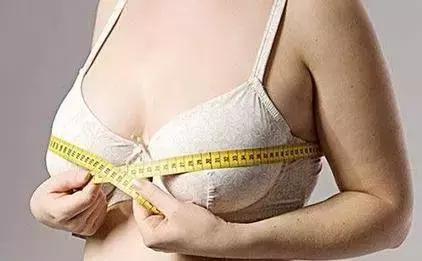 怀孕7个月就有奶水了,怀孕7个多月有奶水了正常吗