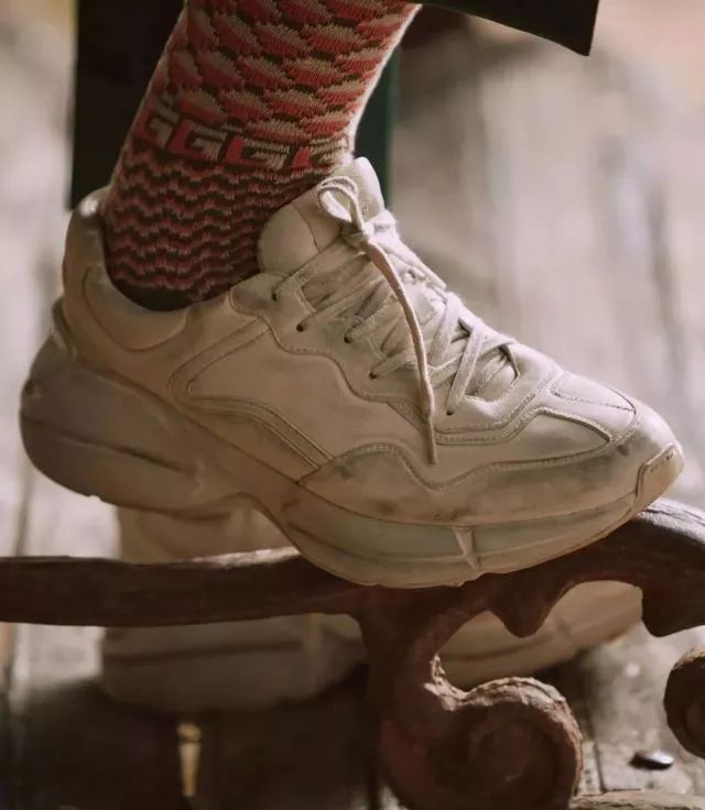 巴黎世家老爹鞋吐槽视频,巴黎世家老爹鞋triples纯黑新老款