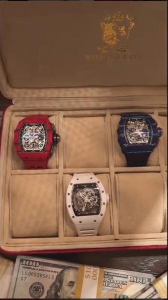 梅威瑟捷克豹手表,世界上最富有的拳王梅威瑟炫富