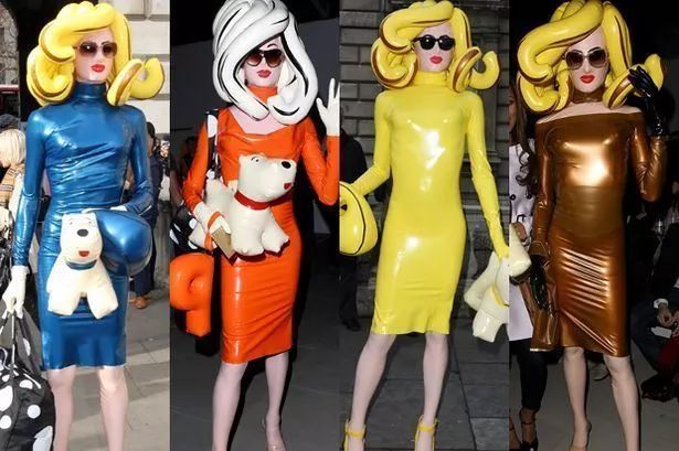 备受欧美时尚圈宠爱的真人*气娃充**娃，每次看秀都坐在第一排