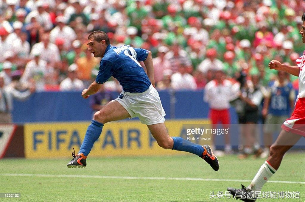 1994世界杯足球鞋回顾视频,2010世界杯足球鞋款式