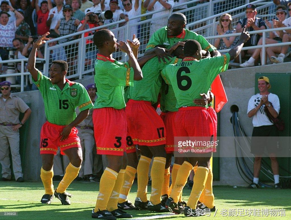 1994世界杯足球鞋回顾视频,2010世界杯足球鞋款式