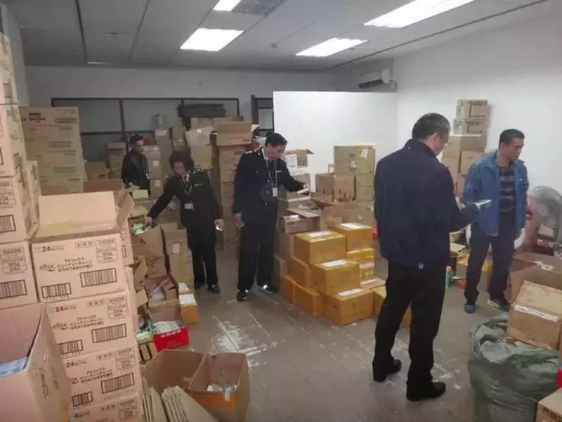 200多批假化妆品被叫停,曝光假化妆品