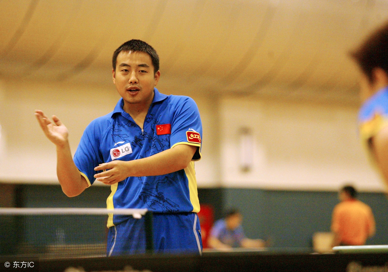 都说吊腕影响打球，一定要改吗？腰的发力在乒乓球技术中作用是啥