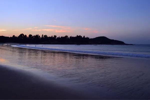 离厦门200公里的城市,离厦门十来分钟的小城