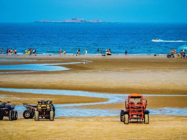 离厦门200公里的城市,离厦门十来分钟的小城