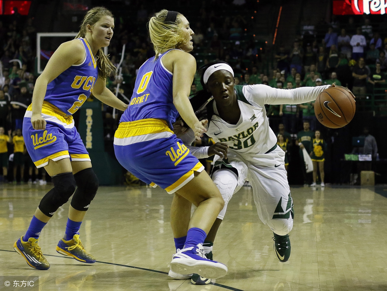 大腿撞伤康复训练,大腿肌肉打球被撞伤怎么恢复