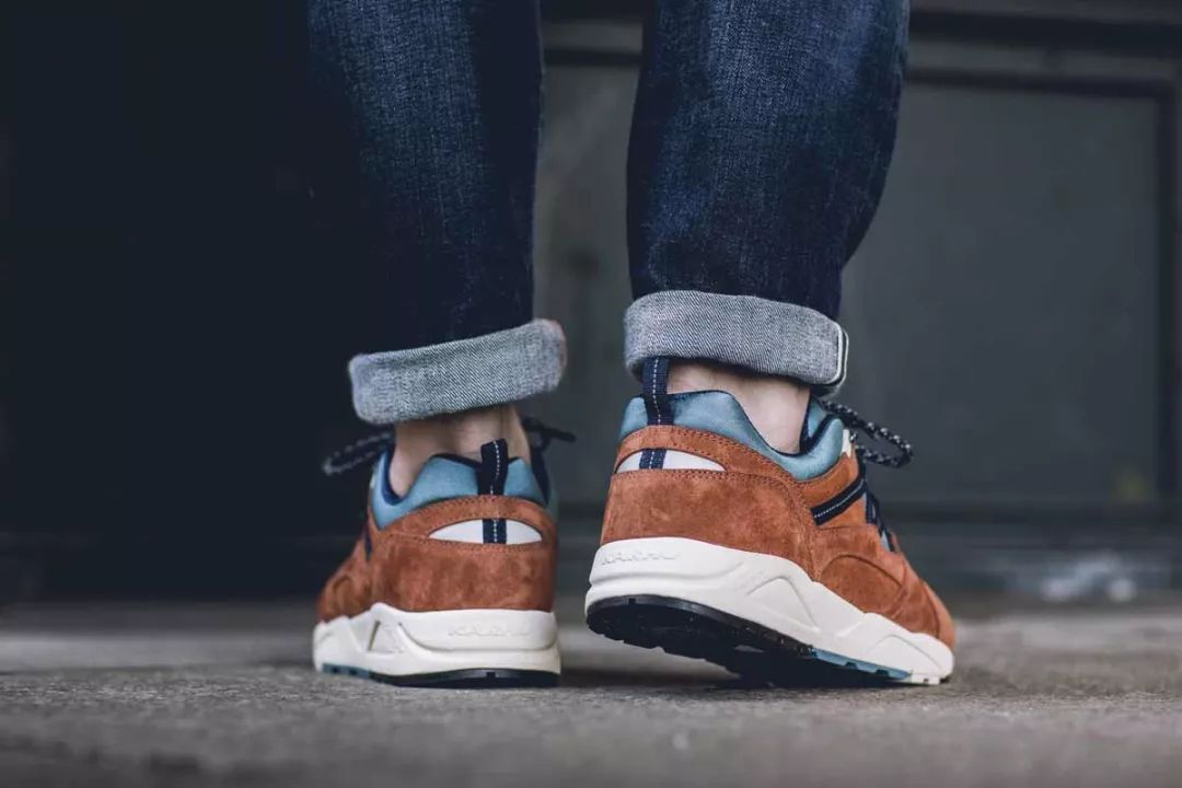 巴黎世家老爹鞋一代二代三代区别,巴黎世家老爹鞋track3.0