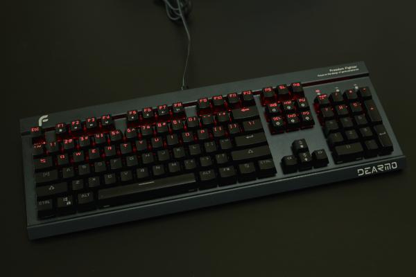 世界杯来了,换个机械键盘边打FIFAONLINA4边等