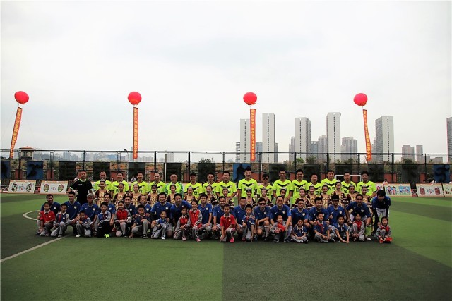 足球文化小孩,厦门市人民小学足球节