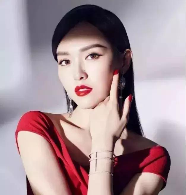 首饰小清新,女明星都在戴的小众首饰盘点