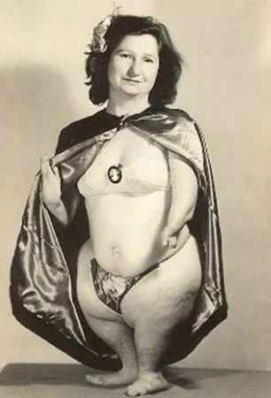 我看了场大尺度畸形人体秀，从此再也没睡过安稳觉！