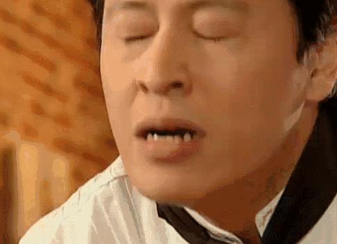 护舒宝在台湾叫“好自在”？这些港台电影译名更狗血