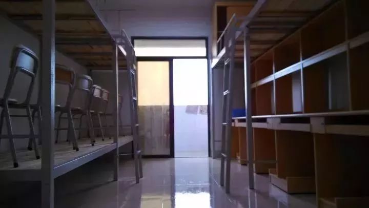 晒一晒你的大学宿舍,大学最好的双人宿舍