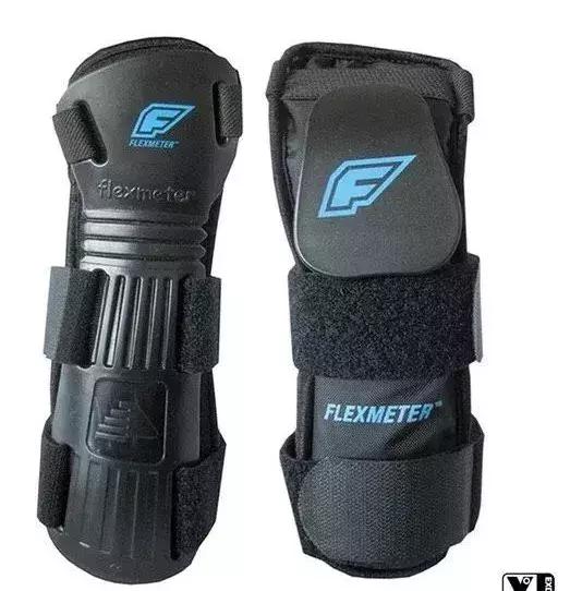 如何选择适合自己的滑雪装备,滑雪要带什么装备