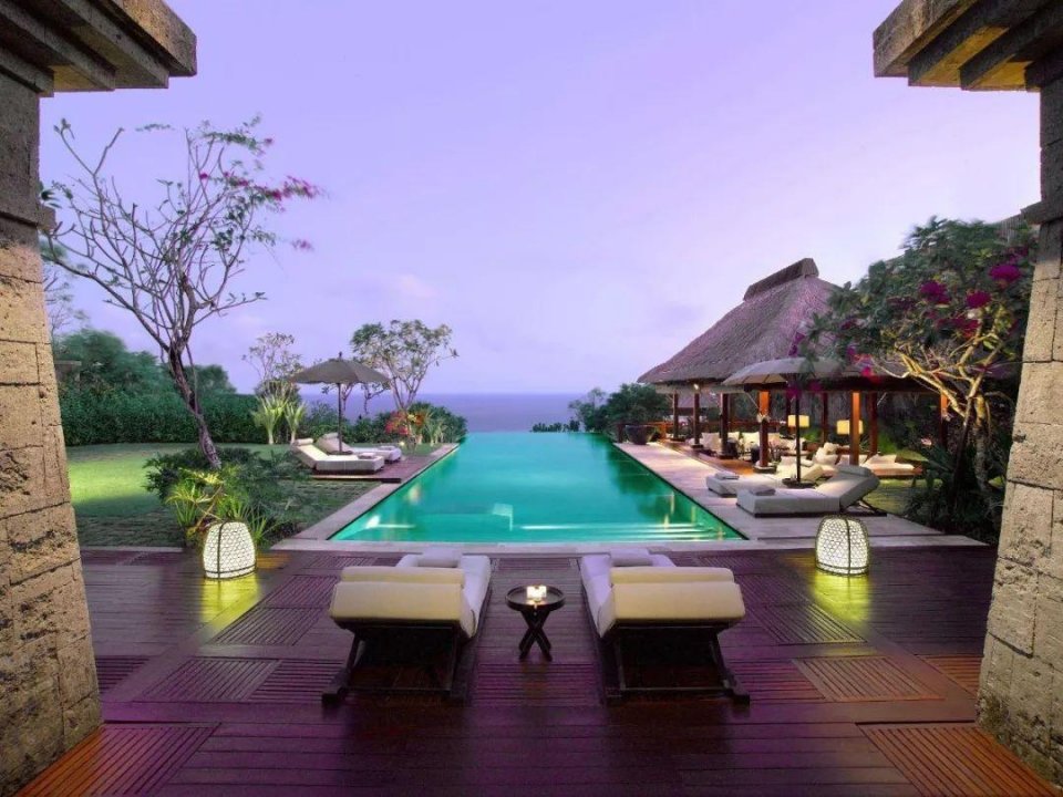 毕加索×YSL爱马仕做跨界歌王是奢侈品接地气还是地气变奢侈了？