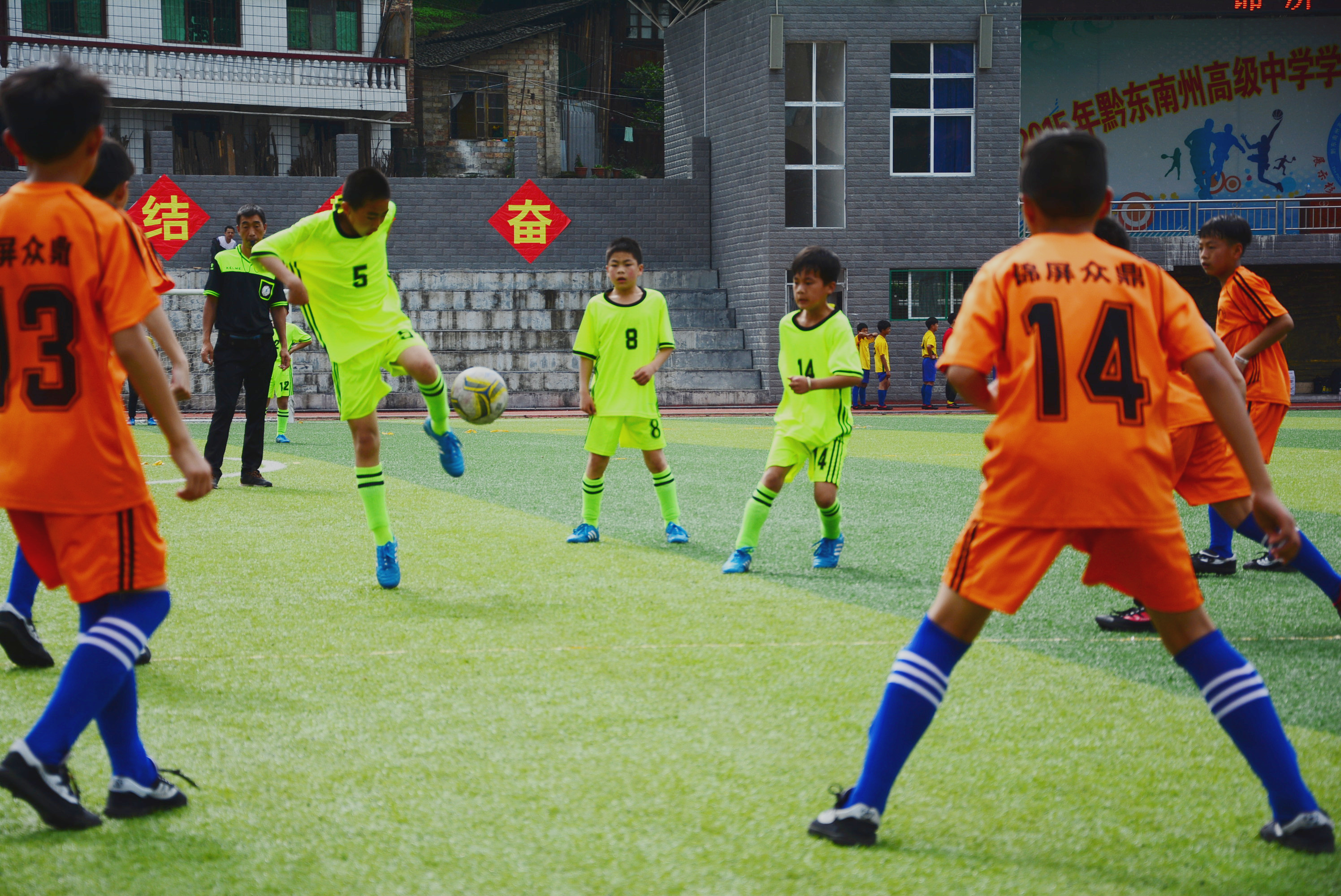 没有足球的球场,没有赢过总冠军的球队