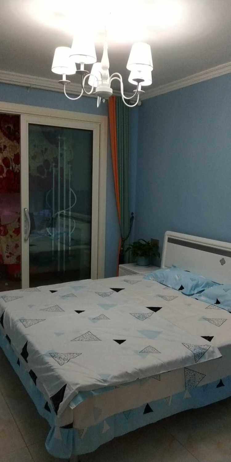 蓝色花背景墙,装修背景墙颜色带花