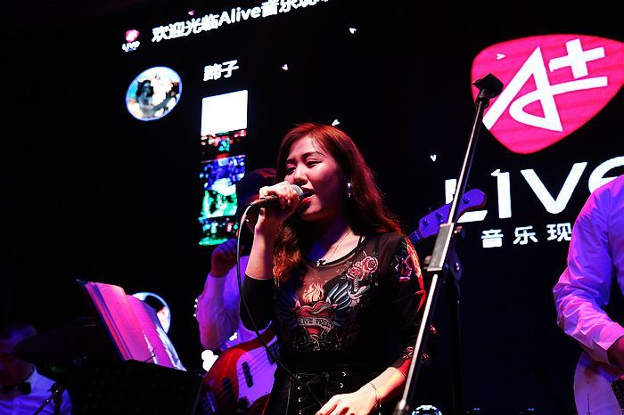 a+闊充箰鐜板満,a+闊充箰