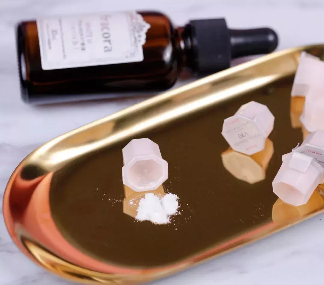 32岁的日本带货女王纱荣子，看起来像18岁，她的保养秘诀是什么？