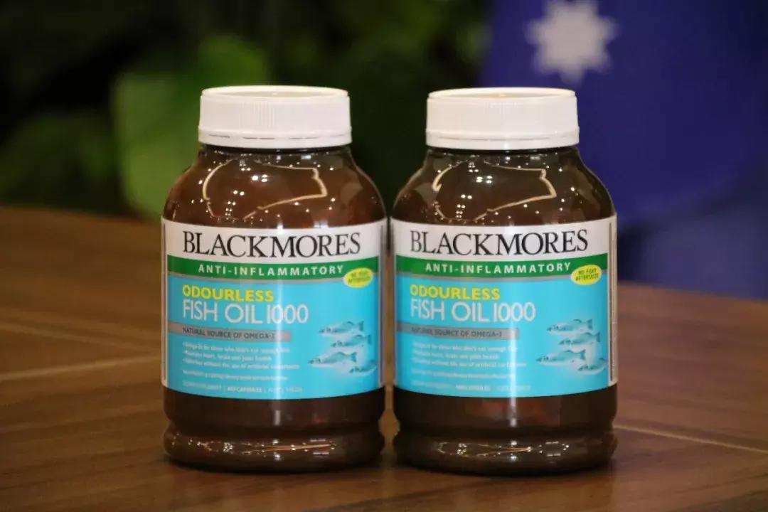 请别在开车时使用手机 (温馨提示开车不要玩手机安全第一)