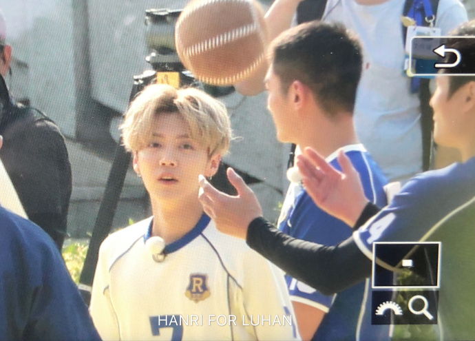 180510网曝《奔跑吧》苏州录制世界杯主题7号足球少年鹿开心的两个两百斤的孩子