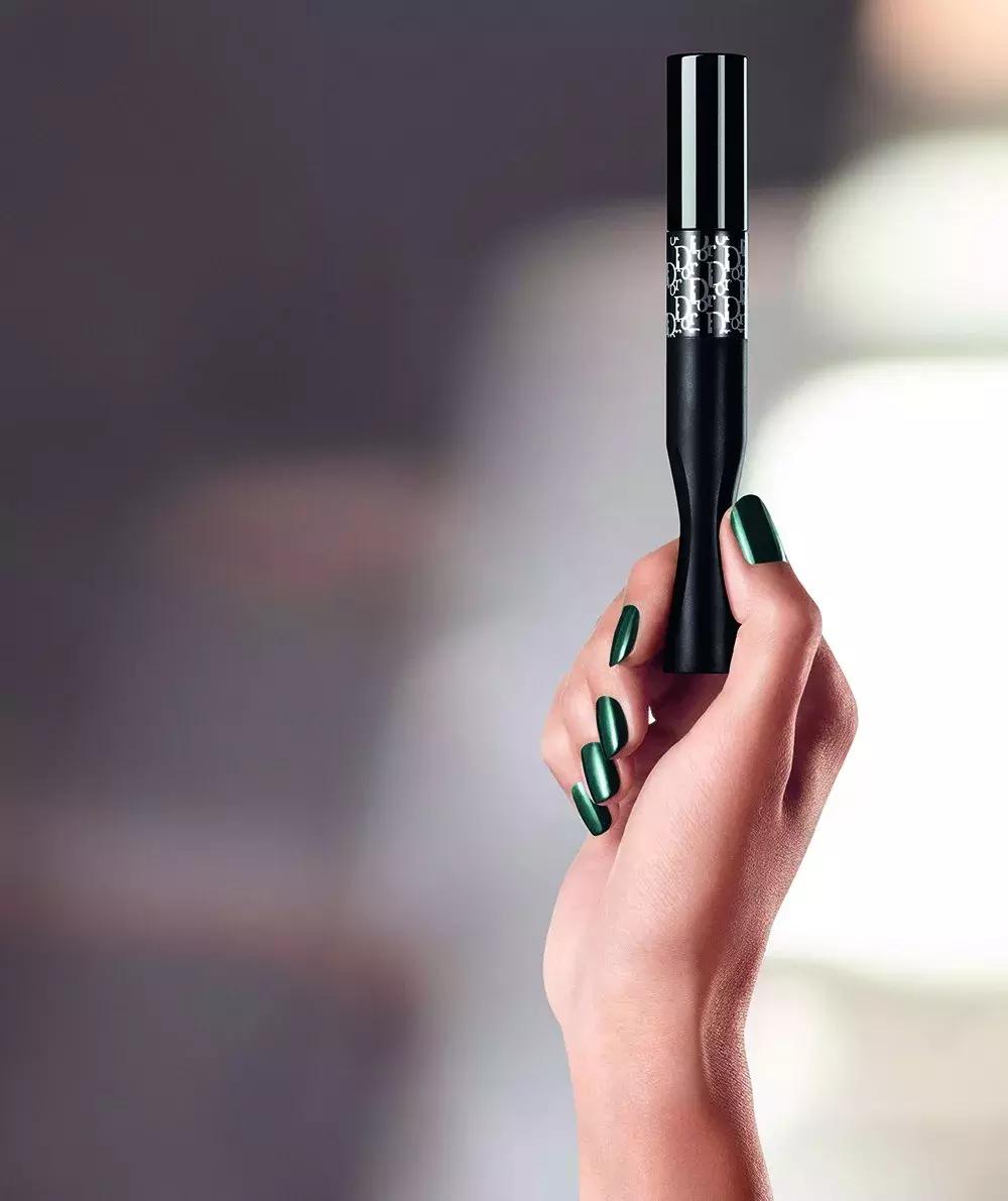 王丽坤戛纳红毯,王丽坤和李晨吻戏