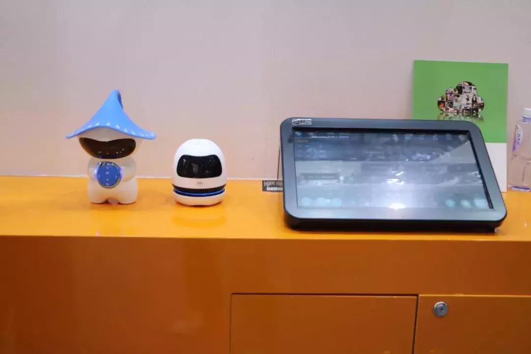 广展娱乐KTV参展商各出奇招多款新品让人目不暇给—阜新声艺视听