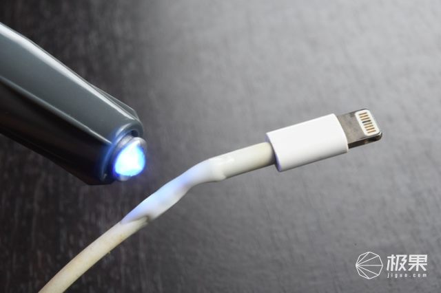 数据线被猫咬坏了,数据线被猫咬破了能保修吗