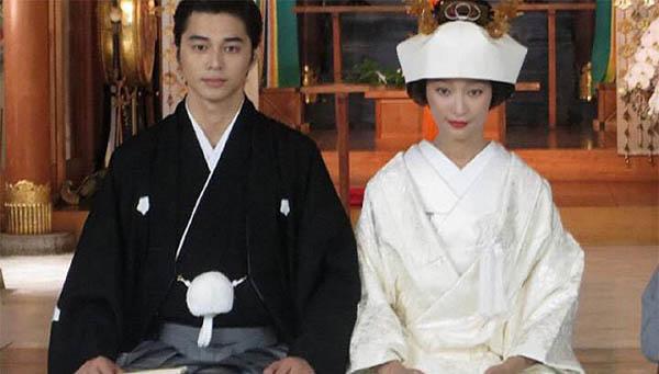 日本的女明星嫁给中国人,结过三次婚的日本女艺人