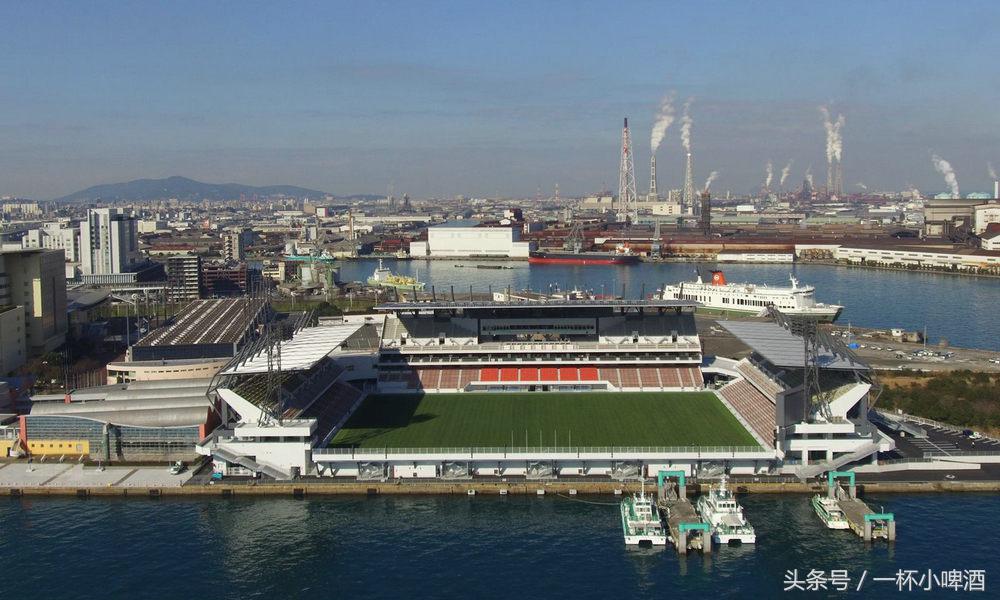 难以想象，日本第三级别联赛球场如此之漂亮！