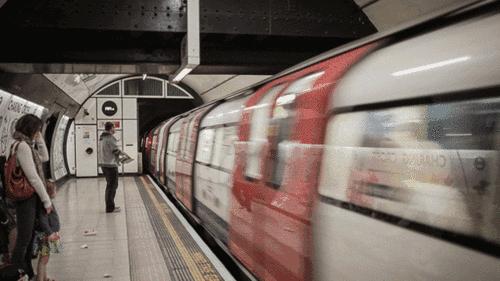 扎心了，老铁！上海上班族日常歧视链……