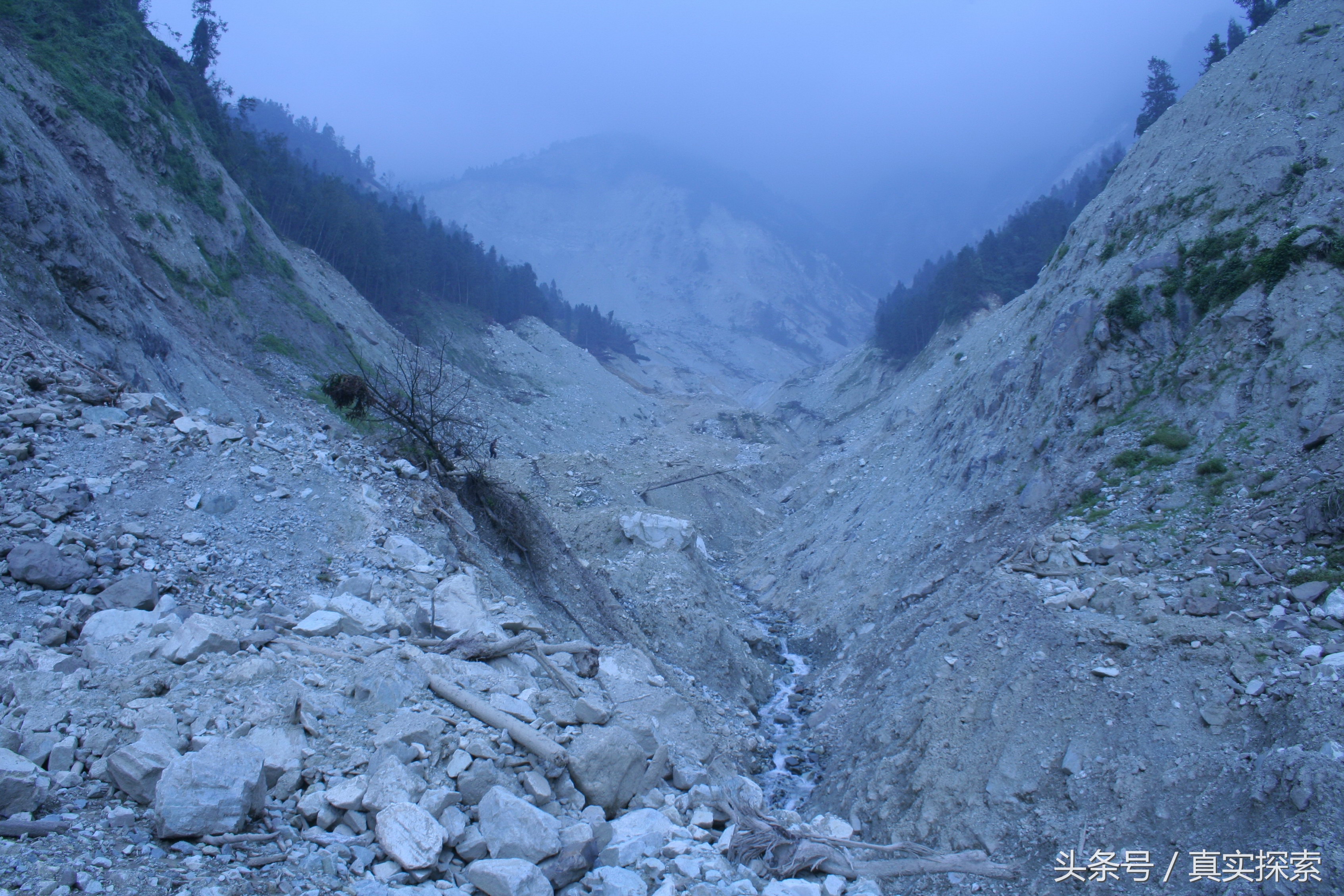512汶川大地震余震,512汶川大地震震中在哪里