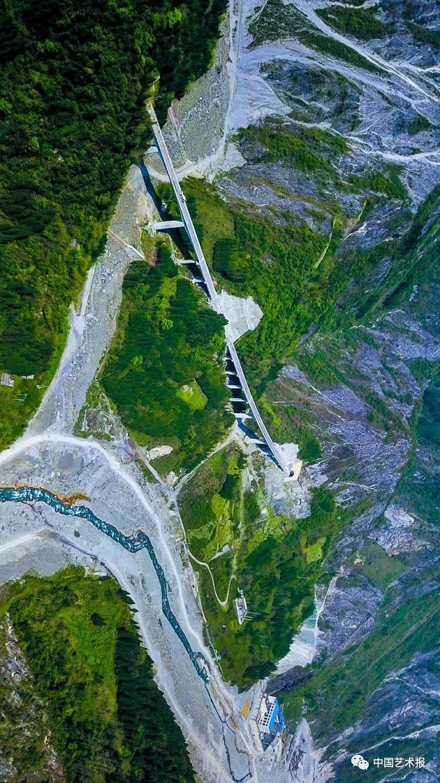 汶川大地震志愿者影集,汶川十年影像