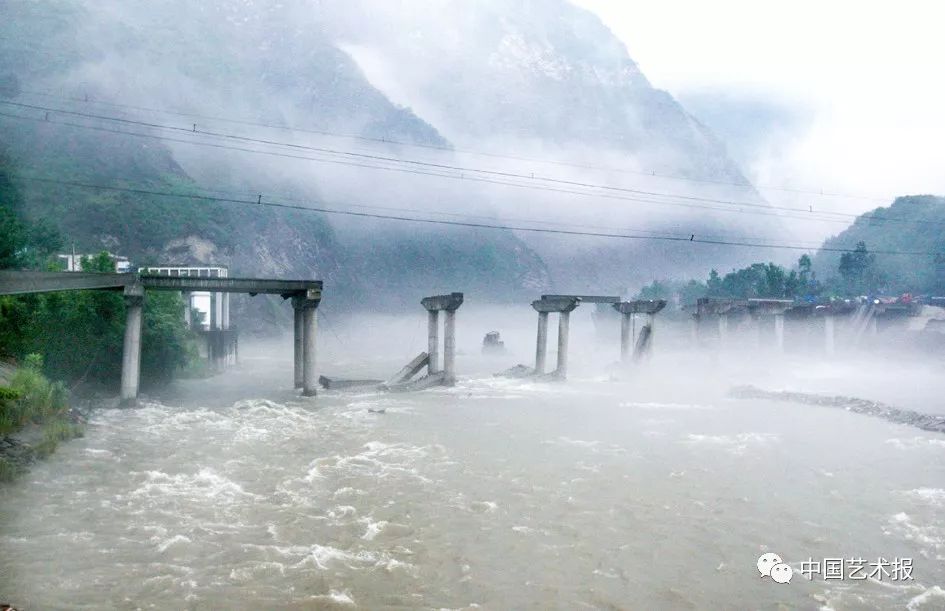 汶川大地震志愿者影集,汶川十年影像