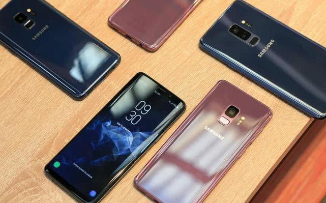 三星GalaxyA6:不只是缩水版S9,刘海后盖才是亮点!