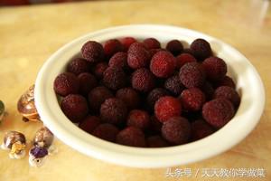 自制杨梅酒的功效与作用,自制杨梅酒保质期多长时间