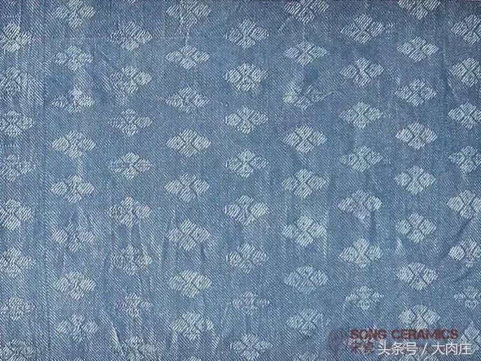 唐物和LV撞脸，到底谁胜谁负？