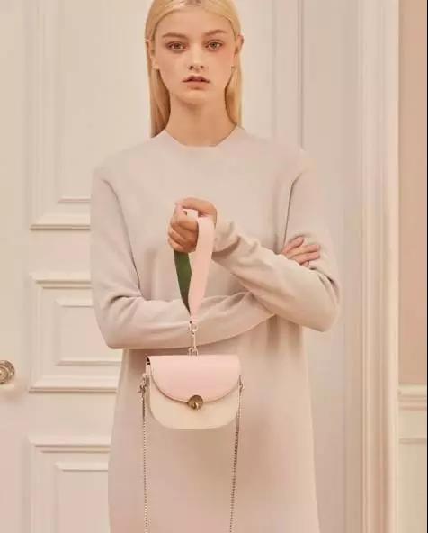 现在流行的包包款式品牌有哪些,包包推荐百搭名牌大包